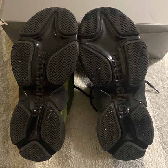 Balenciaga triple S Comes with box/bag/sole - Picture 4 of 6